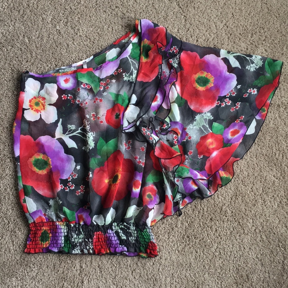 Mitto To The World | Floral One Shoulder Top